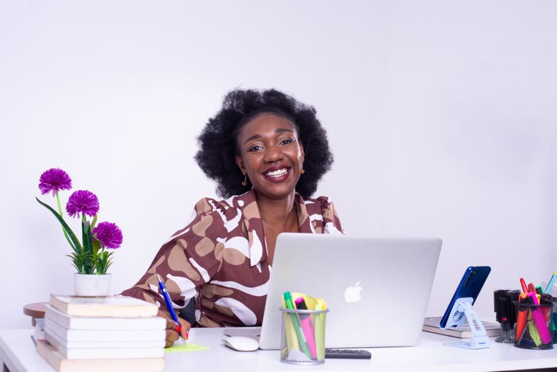 Member of the Bookkeeping & Compliance team